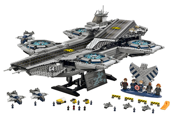 Lego SHIELD helicarrier